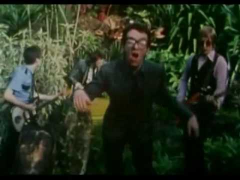 Elvis Costello & The Attractions – (What’s So Funny ‘Bout) Peace Love and Understanding