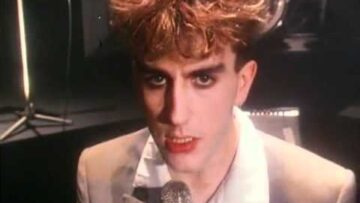 Fun Boy Three – The Tunnel Of Love