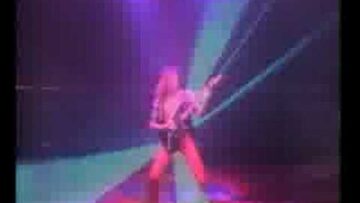 Judas Priest – Freewheel Burning