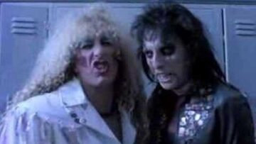 Twisted Sister – Be Chrool to Your Scuel