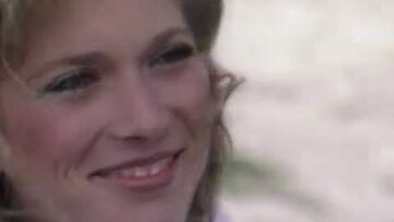 BLONDE BOMBSHELL – THE BLANKS