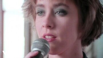 Suzanne Vega – Left Of Center