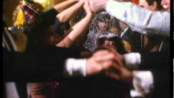 Kate Bush – Hounds of Love