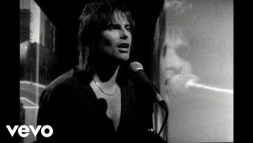 Survivor – Man Against the World