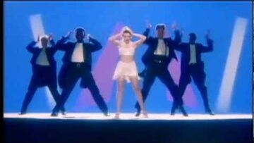 Kylie Minogue – Wouldn’t Change A Thing