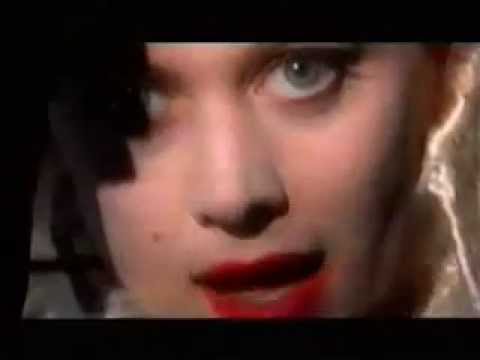 Thompson Twins – Sugar Daddy