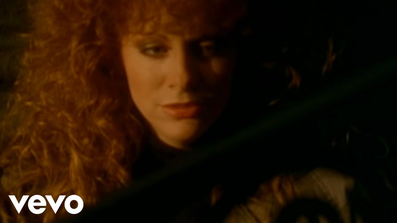Reba McEntire – Rumor Has It