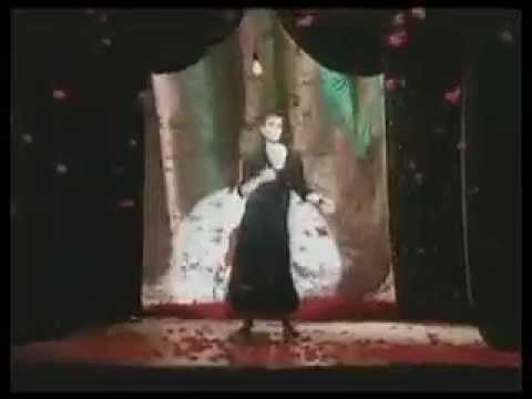 Sinéad O’Connor – The Emperor’s New Clothes