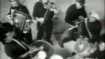 David Byrne – Don’t Fence Me In