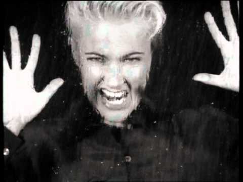 Marie Fredriksson – Mellan sommar och höst