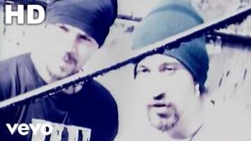 Cypress Hill – Stoned Is the Way of the Walk