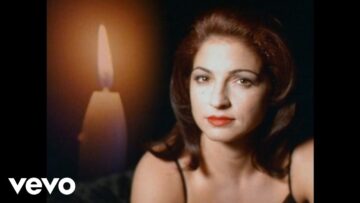 Gloria Estefan – Silent Night