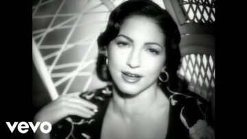 Gloria Estefan – Con Los Anos Que Me Quedan