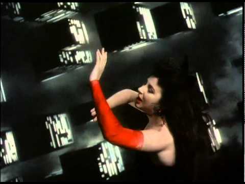 Kate Bush – Moments of Pleasure
