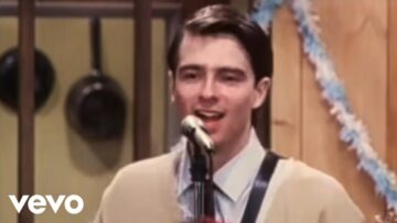 Weezer – Buddy Holly