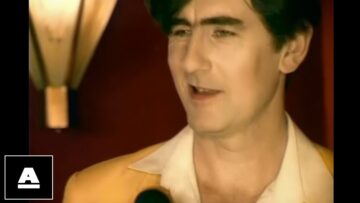 Robert Forster – Cryin’ Love