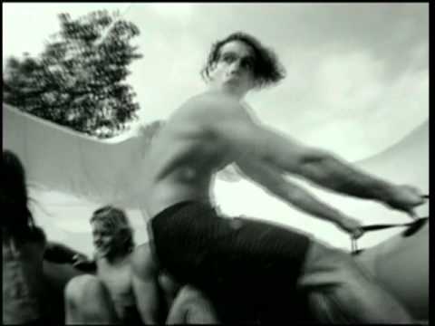 Pet Shop Boys – Se A Vida E (That’s The Way Life Is)