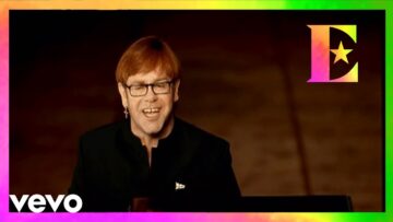 Elton John – Something About The Way You Look Tonight