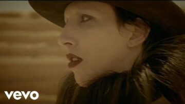 Marilyn Manson – Man That You Fear