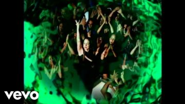 Gloria Estefan – Heaven’s What I Feel