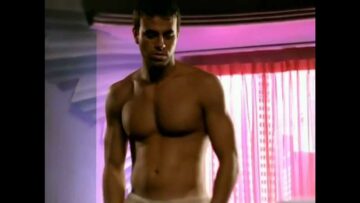 Enrique Iglesias – Sad Eyes