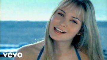 Hoku – Another Dumb Blonde