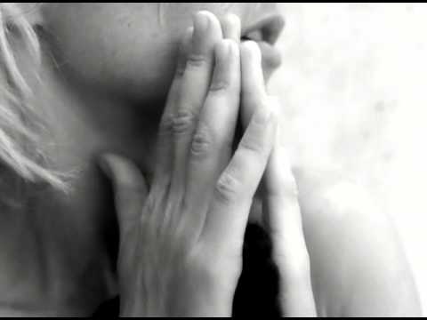 Geri Halliwell – Calling