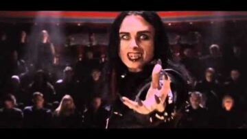 Cradle Of Filth – Born in a Burial Gown