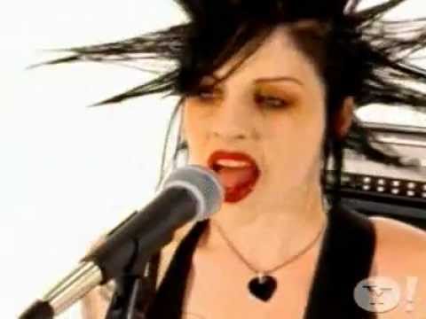 The Distillers – The Young Crazed Peeling