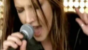 Lisa Marie Presley – Lights Out