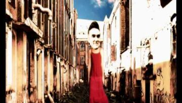 Sparks – Lighten Up Morrissey