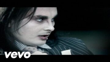 Cradle Of Filth – Babalon A.D. (So Glad for the Madness)