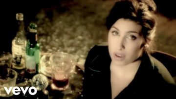 Amy Winehouse – Take The Box