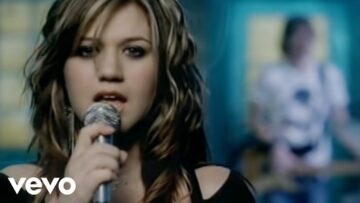 Kelly Clarkson – Breakaway