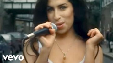 Amy Winehouse – Fuck Me Pumps