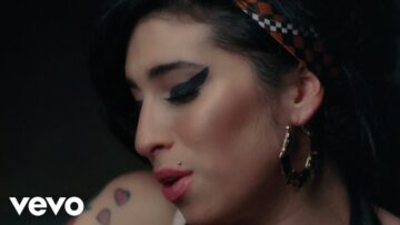 Amy Winehouse – You Know I’m No Good