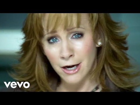 Reba McEntire – Love Needs A Holiday