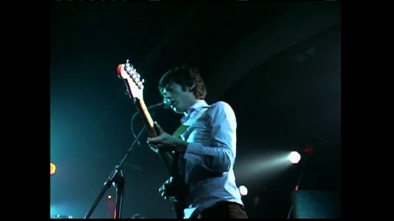 Arctic Monkeys – Fake Tales Of San Francisco