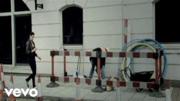 Sugababes – About You Now