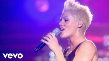 Pink – Leave Me Alone (I’m Lonely)