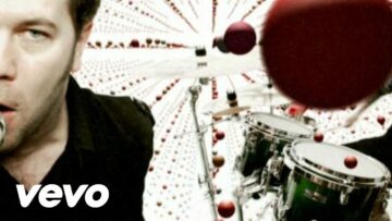 Finger Eleven – Falling On