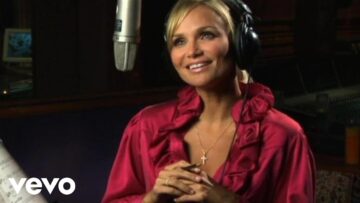 Kristin Chenoweth – I’ll Be Home For Christmas