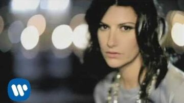 Laura Pausini – Con La Música En La Radio