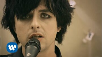 Green Day – 21 Guns  (Band Version)