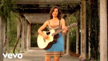 Amy Grant – She Colors My Day