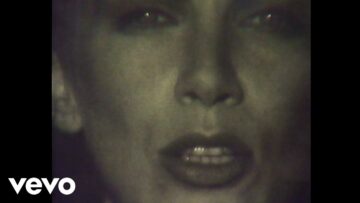 Eurythmics, Annie Lennox, Dave Stewart – Miracle of Love