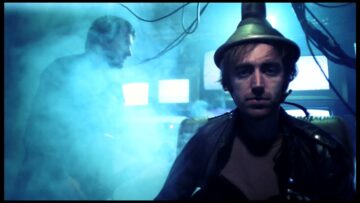 A Place To Bury Strangers – Keep Slipping Away