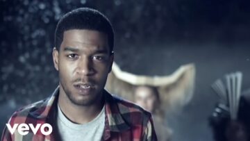 Kid Cudi – Pursuit Of Happiness  (Megaforce Version)