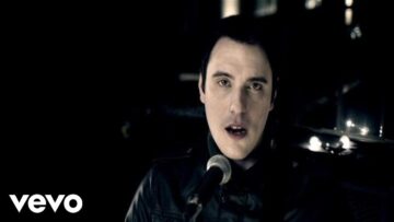 Breaking Benjamin – Give Me A Sign