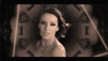 Bananarama – Here Comes The Rain